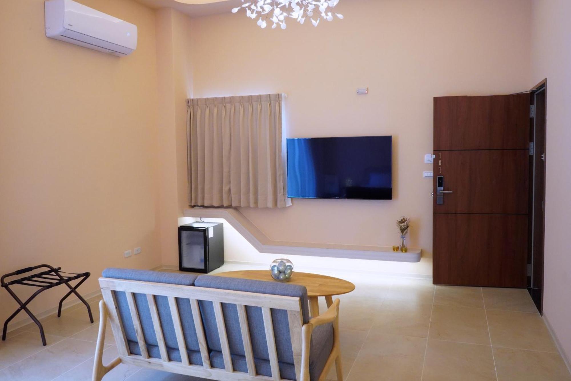 만저우 리틀 피기 비앤비 B&B 외부 사진